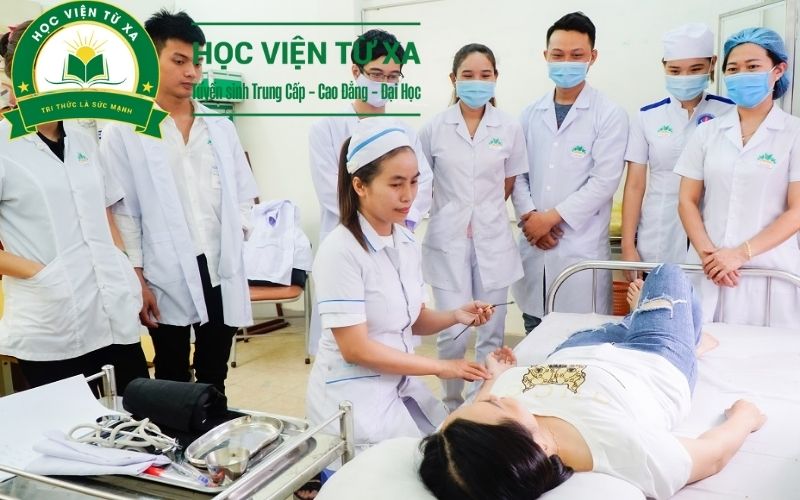 Trung cấp Y sĩ đa khoa là gì?