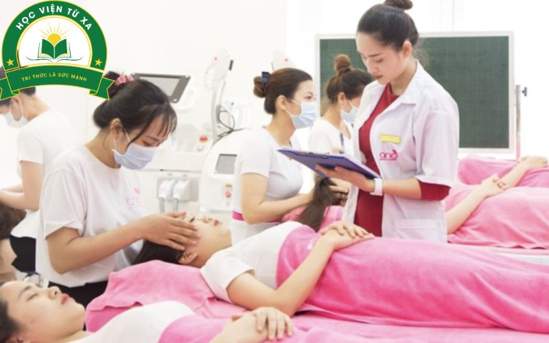 Nhu cầu thị trường của Trung cấp chăm sóc sắc đẹp Trực tuyến