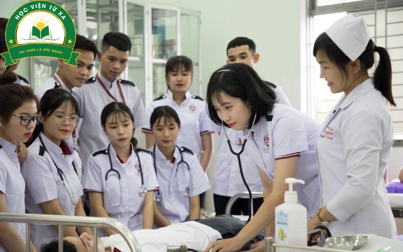 Hình thức tiếp nhận và phê duyệt hồ sơ ngành Y sĩ đa khoa