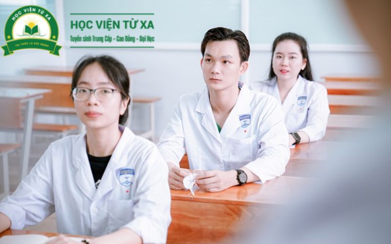 Có nên học online ngành Điều dưỡng hay không?