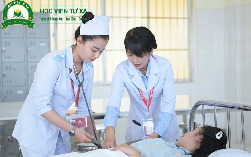 Mục tiêu đào tạo Cao đẳng Y sĩ đa khoa hệ trực tuyến