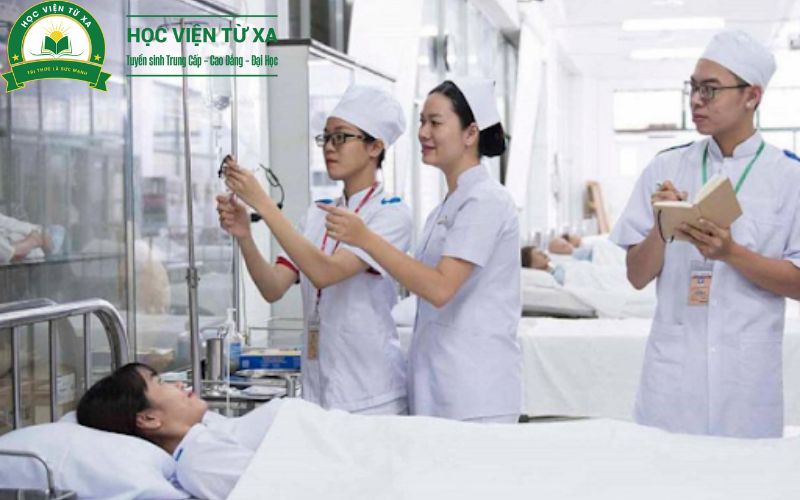 Học Cao đẳng Y sĩ đa khoa hệ vừa học vừa làm