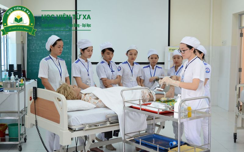 Mục tiêu đào tạo Cao đẳng Y sĩ đa khoa hệ chính quy