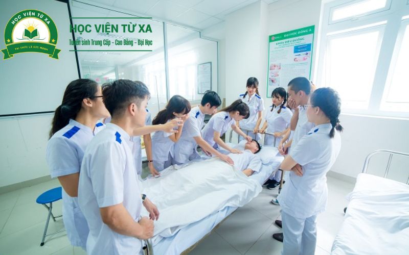 Tuyển sinh Trung cấp Điều dưỡng - Học phí thấp - Thời gian đào tạo ngắn