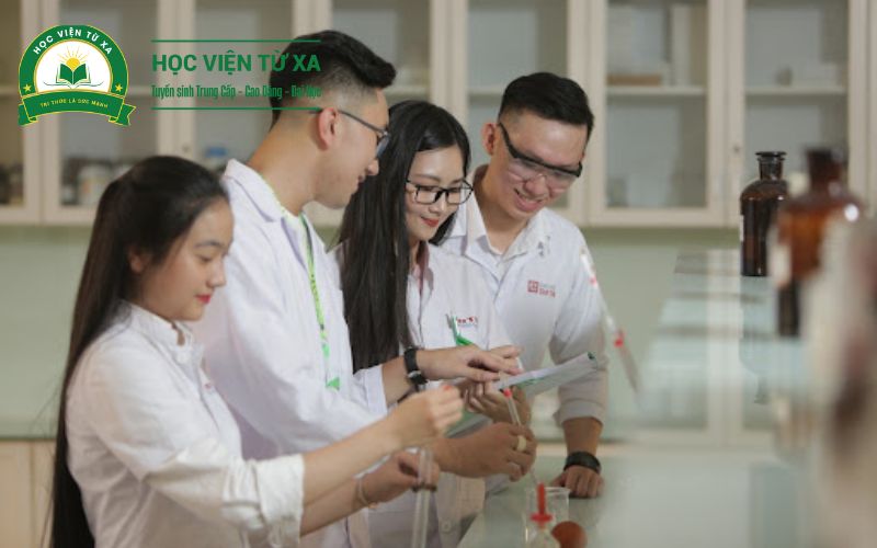 Lợi ích khi học ngành Y sĩ đa khoa