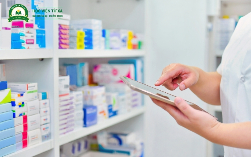 Học phí của Trung cấp ngành Dược tại trường Cao đẳng từ xa