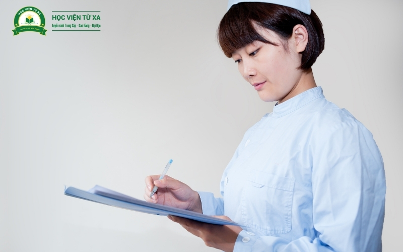 Ai nên học chương trình Liên thông Cao đẳng Điều dưỡng này?