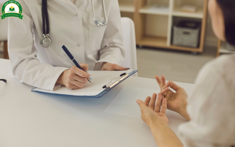 Học Cao đẳng Điều dưỡng Có dễ xin việc không?