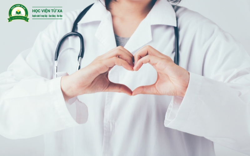 Trung cấp Y sĩ đa khoa học bao lâu, học phí ra sao?