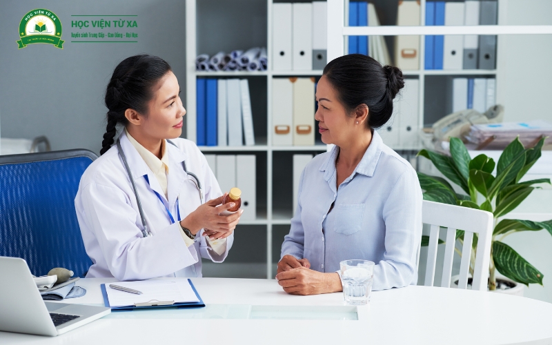 Vì sao nên chọn học Trung cấp Y sĩ đa khoa tại Trường Cao đẳng Từ Xa?