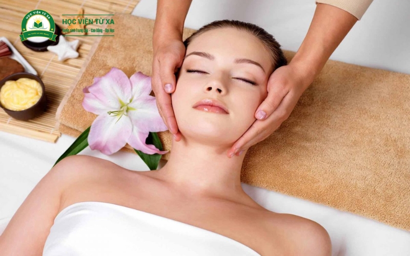 Giới thiệu Trung cấp Chăm sóc sắc đẹp