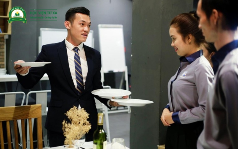Thông tin xét tuyển Trung cấp Quản trị nhà hàng