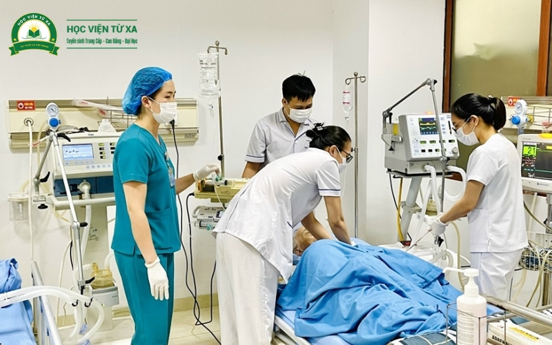 Công việc sau khi tốt nghiệp Văn bằng 2 Cao đẳng Điều dưỡng