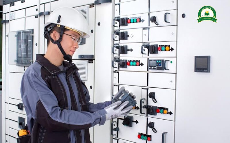 Học Cao đẳng Điện công nghiệp là gì?