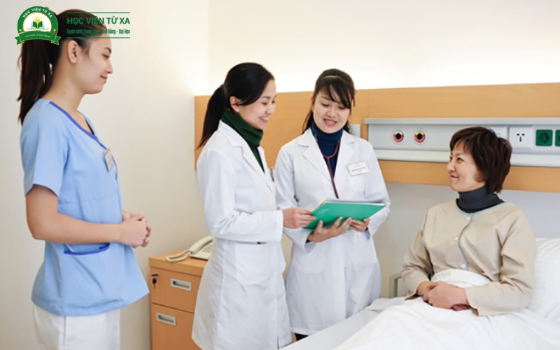 Sau khi ra trường Trung cấp Điều dưỡng làm công việc gì?