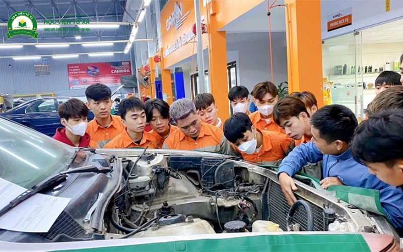 Mục tiêu đào tạo Trung cấp Công nghệ ô tô