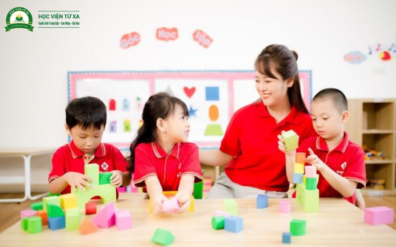 Tại sao nên chọn học Cao đẳng Sư phạm mầm non trực tuyến