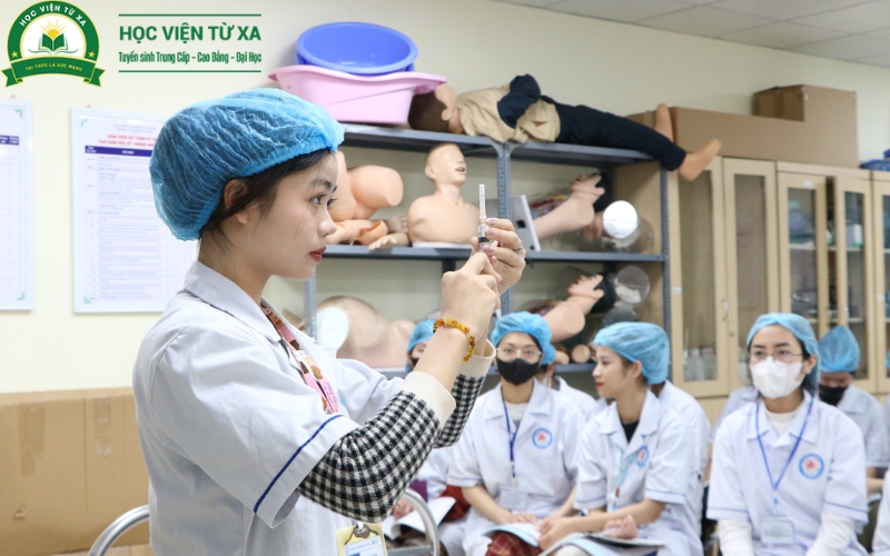 Chương trình học Cao đẳng Y sĩ đa khoa từ xa