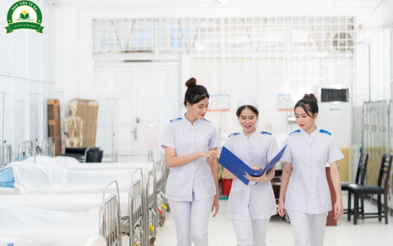 Chương trình học Trung cấp Điều dưỡng trực tuyến