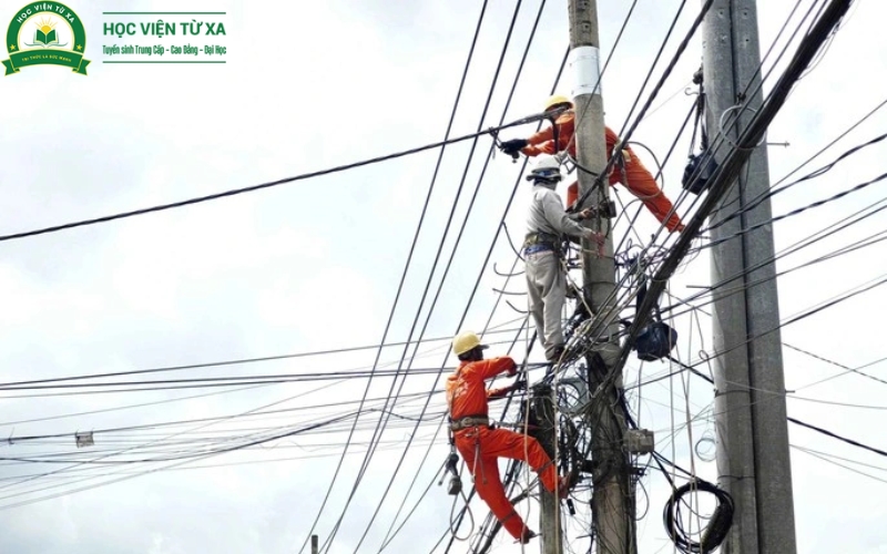 Thông tin xét tuyển Trung cấp Điện công nghiệp Dân dụng Từ xa