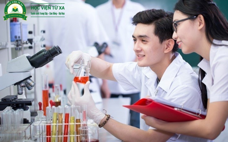 Trung cấp Dược chính quy được học những gì?