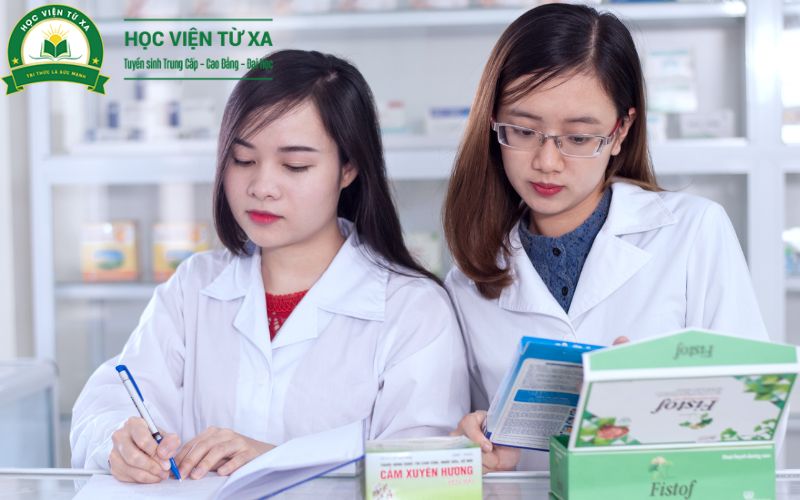 Chương trình học Trung cấp Dược tại Cao đẳng Từ xa
