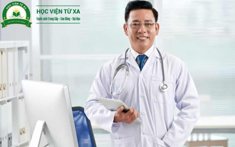 Mức lương sau khi học xong Trung cấp Y sĩ đa khoa dành cho người đi làm