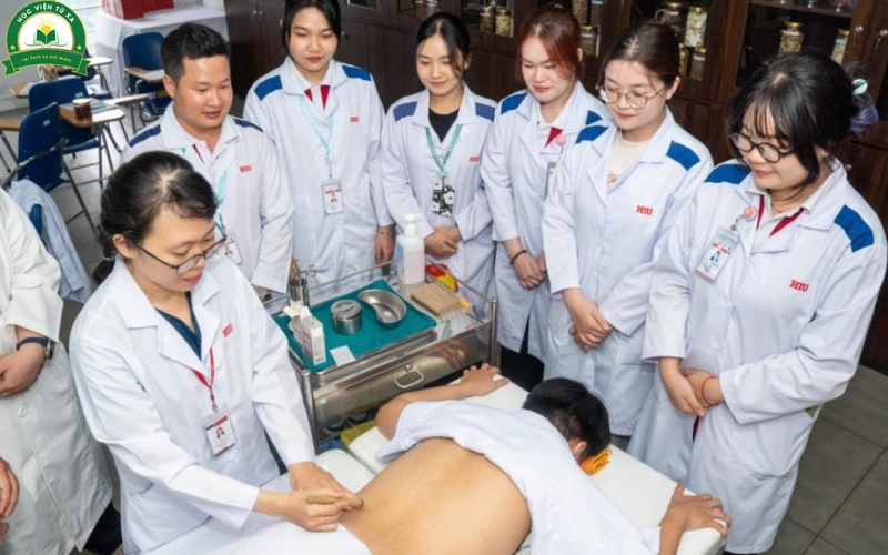 Học Trung cấp Y học cổ truyền Cấp tốc ra trường làm những việc gì?