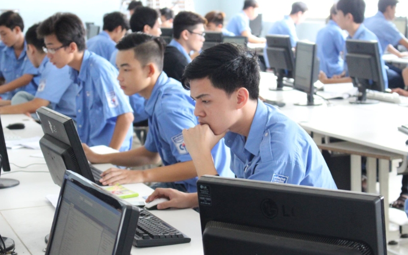 Mức lương của Trung cấp Công nghệ thông tin Vừa học vừa làm sau khi ra trường
