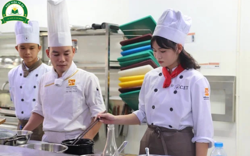 Thông tin xét tuyển Trung cấp Kỹ thuật chế biến món ăn Cấp tốc