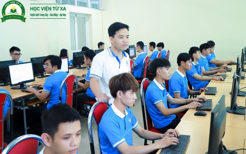 Thông tin xét tuyển Trung cấp Công nghệ thông tin Vừa học vừa làm