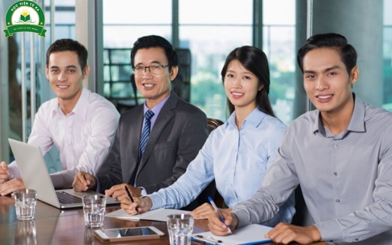Cao đẳng Quản trị doanh nghiệp vừa và nhỏ là gì?