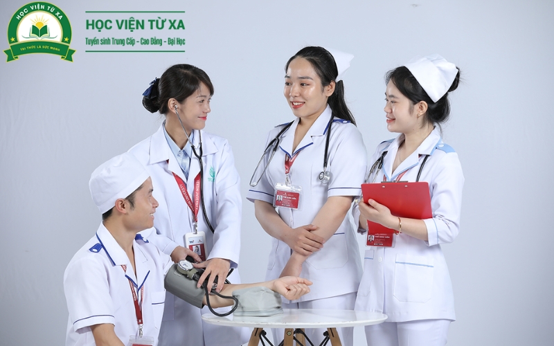 Học Trung cấp Điều dưỡng Online tại Trường Cao đẳng Từ xa?