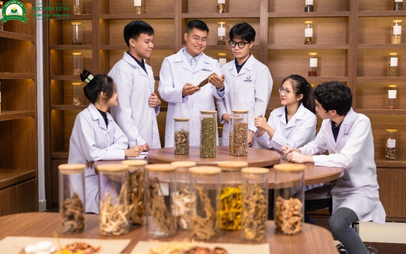 Học Trung cấp Y học cổ truyền ra trường làm những công việc gì?