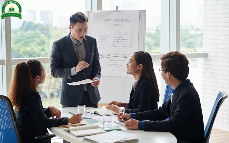 Trung cấp Quản trị doanh nghiệp ra trường làm gì? Lương bao nhiêu?