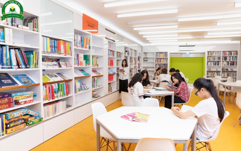 Ai phù hợp với ngành Trung cấp Thư viện thiết bị trường học?