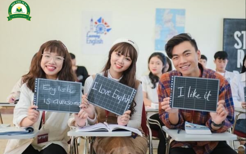 Chương trình học Trung cấp Tiếng anh tại Trường Cao đẳng Từ xa