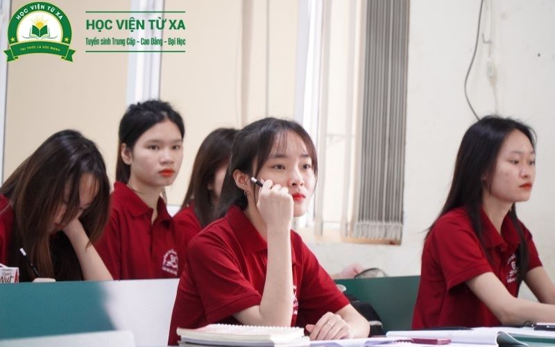 Cơ hội việc làm sau khi học Trung cấp Tiếng Nhật