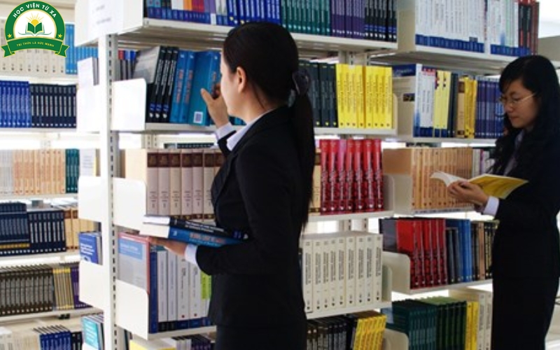 Trung cấp Văn thư hành chính là gì?