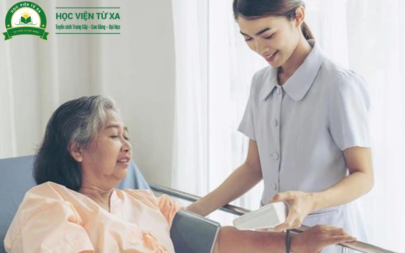 Khung chương trình học Trung cấp ngành Điều dưỡng online