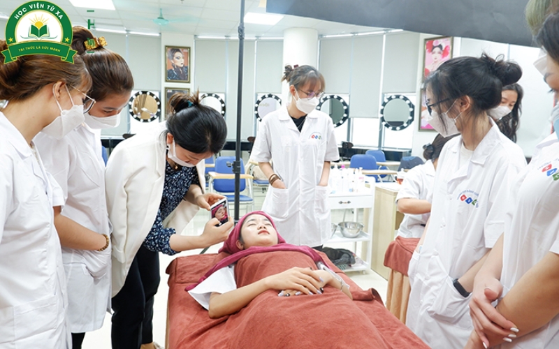 Mức thu nhập của Trung cấp Chăm sóc sắc đẹp bao nhiêu?