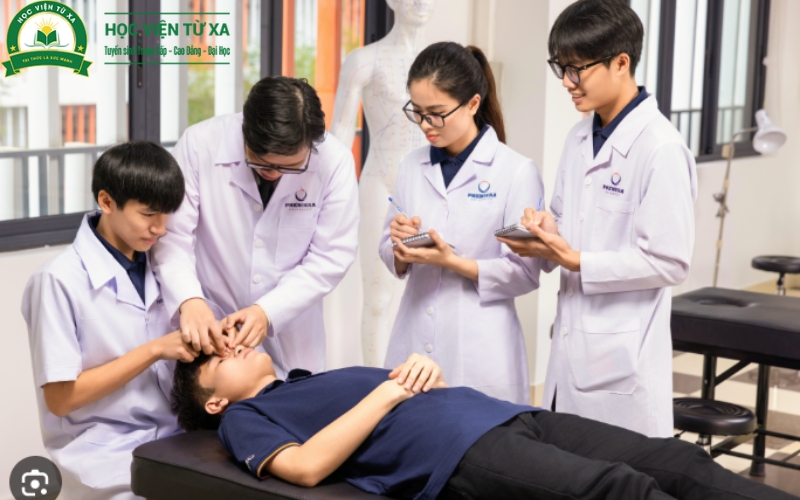 Bằng Cao đẳng Y học cổ truyền ra trường có mở được phòng khám không?