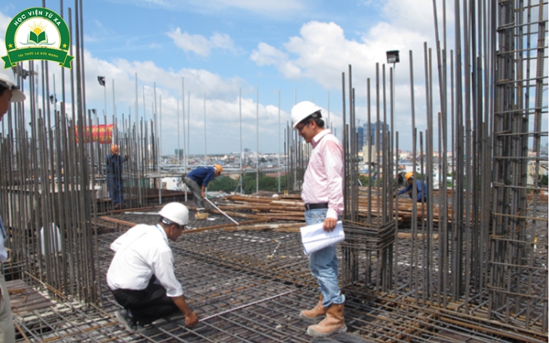 Trường Cao đẳng Từ xa – Lựa chọn phù hợp cho người đi làm