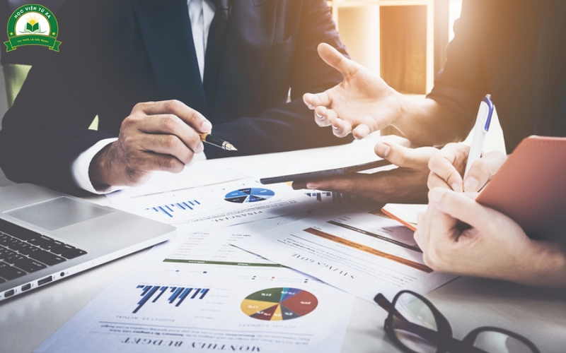 Giá trị bằng cấp sau khi tốt nghiệp Trung cấp ngành Quản trị doanh nghiệp