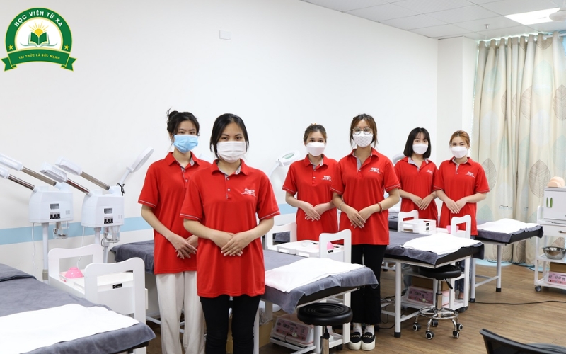 Học từ xa ngành Chăm sóc sắc đẹp ở đâu uy tín tại Sài Gòn?