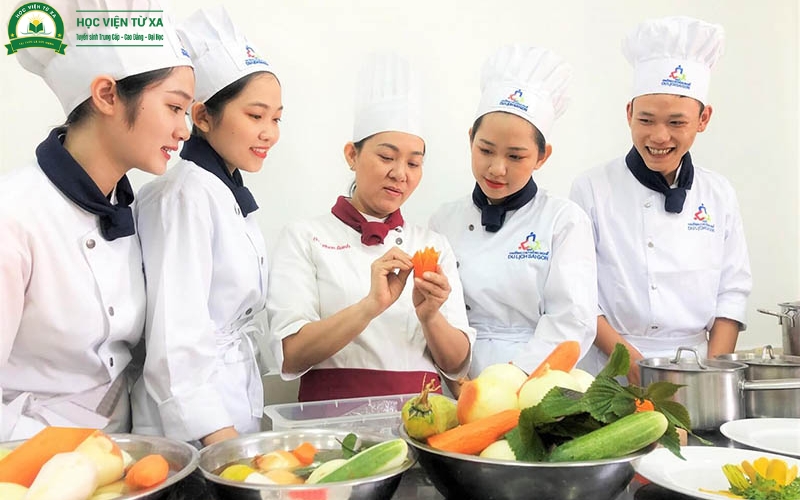 Nơi đào tạo ngành Kỹ thuật chế biến món ăn ở đâu phù hợp?