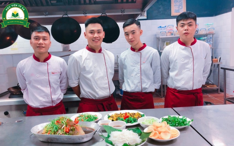 Trung cấp Kỹ thuật chế biến món ăn ra trường làm những việc gì?