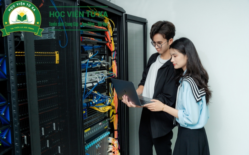 Có nên học Liên thông ngành Công nghệ thông tin ở thời điểm hiện tại không?