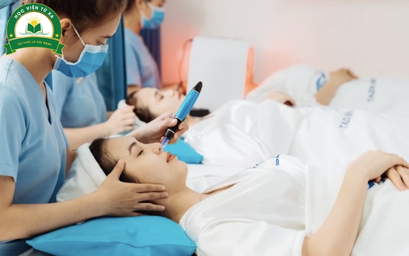 Đối tượng phù hợp học Liên thông ngành Chăm sóc sắc đẹp