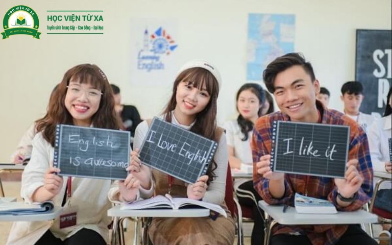 Học từ xa Văn bằng 2 Trung cấp Tiếng Anh sẽ học những gì?